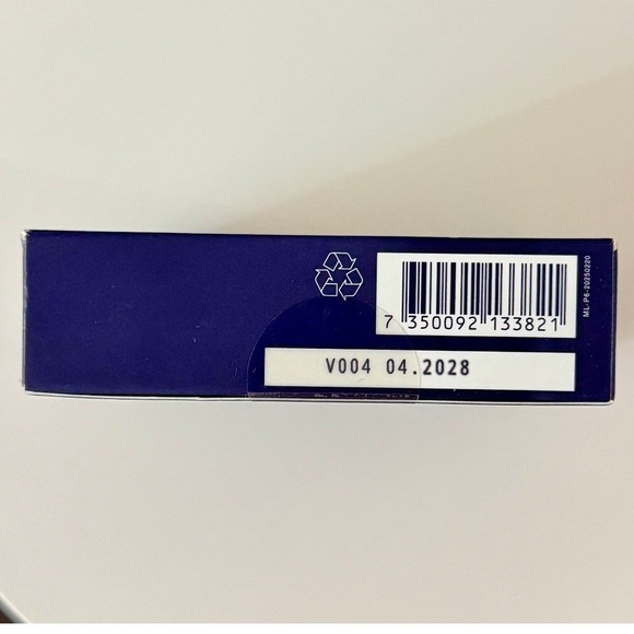 New Foreo UFO Mini LED Thermo-Activated Smart Mask + FREE Call It a Night (7 Pk) - Picture 8 of 8